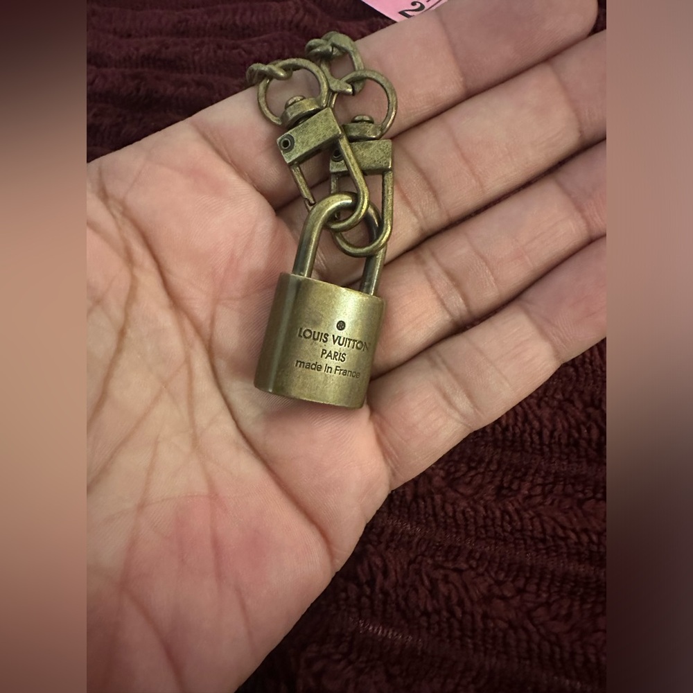 Louis Vuitton Brass Lock - Picture 10 of 11